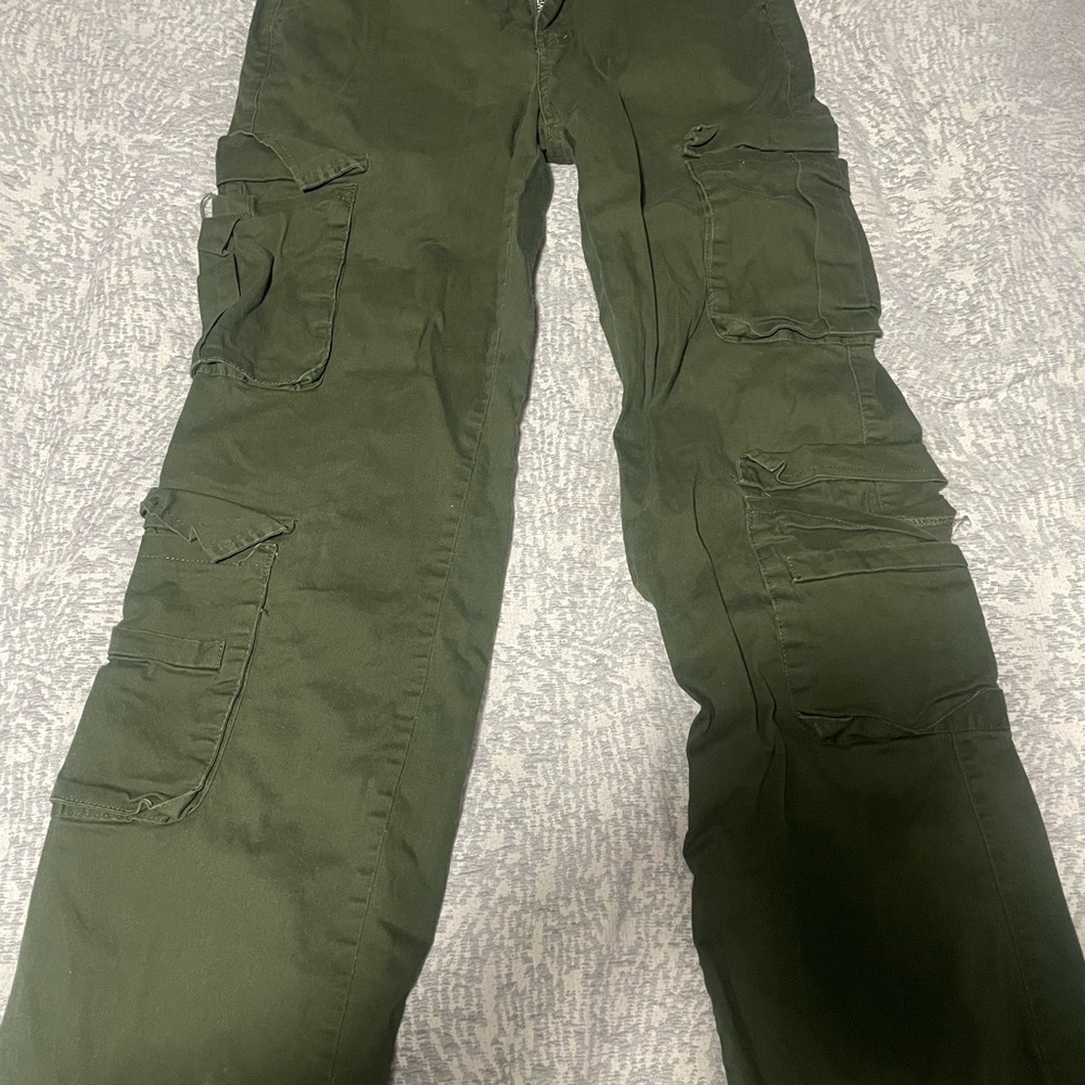 Women’s Green Cargo Pants